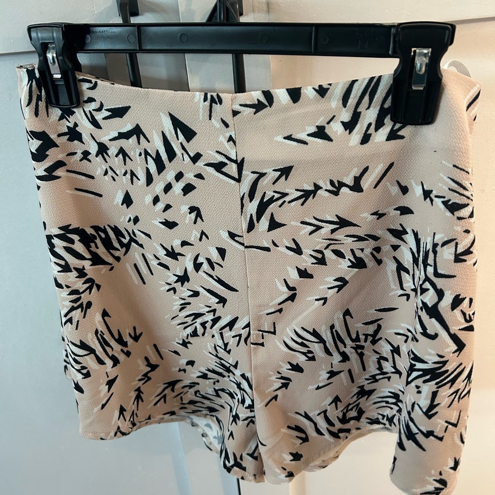 Sabo Skirt High Waist Shorts - Black and Cream